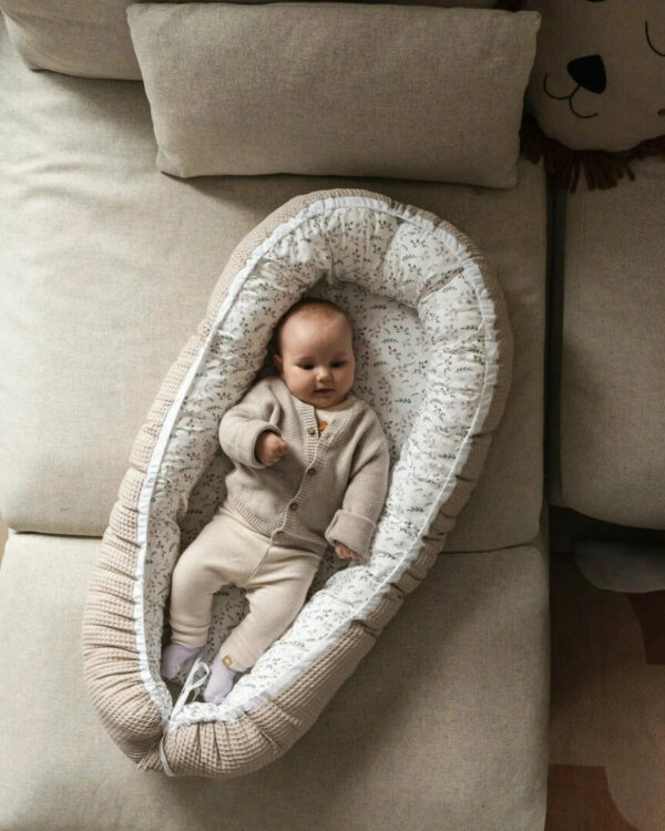 ULLENBOOM -Babynest FLORAL SAND – Bild 5